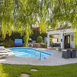 Relax Villa *